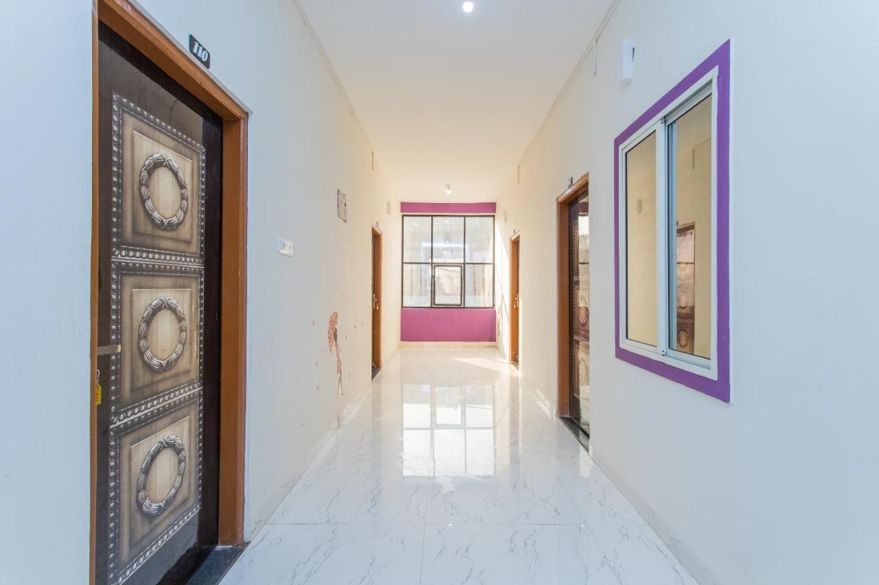Oyo 27862 Hotel Brooklyn Indore Extérieur photo